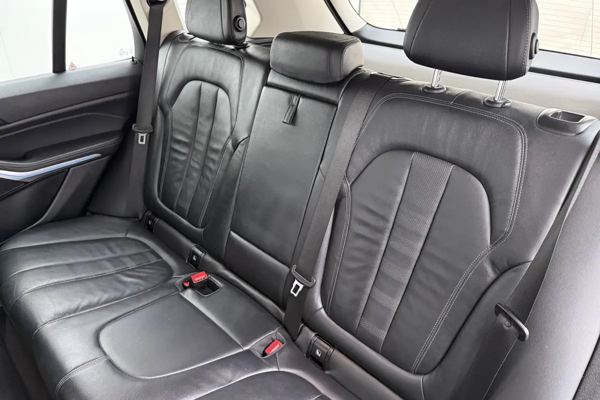 XDrive45e High Executive Memory Luchtvering Camera Privacy Glass
