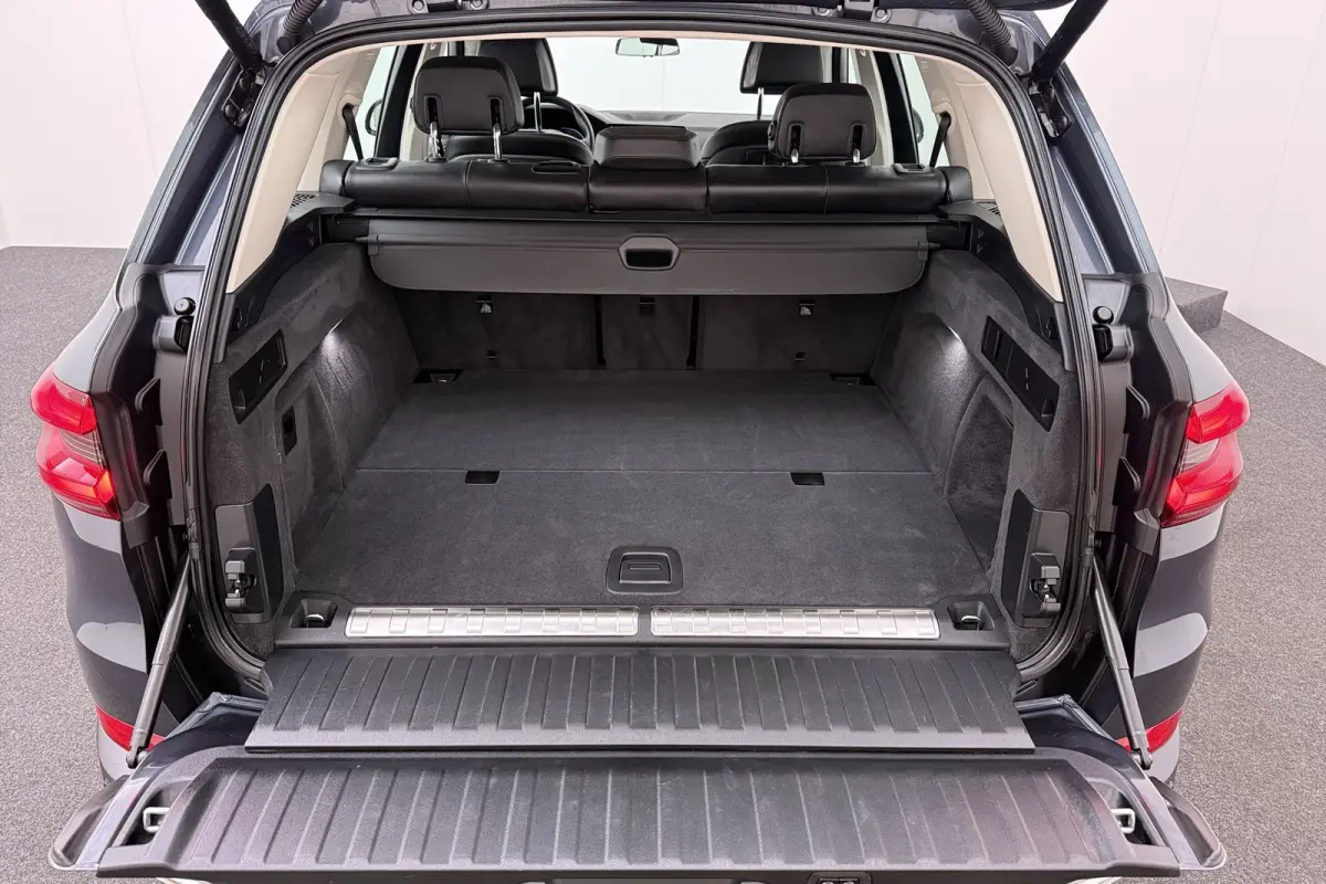 XDrive45e High Executive Memory Luchtvering Camera Privacy Glass