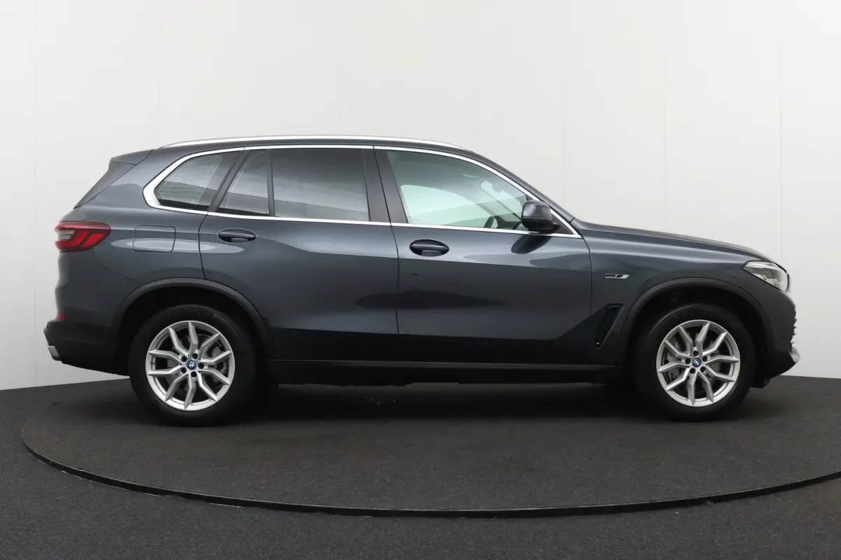 XDrive45e High Executive Memory Luchtvering Camera Privacy Glass