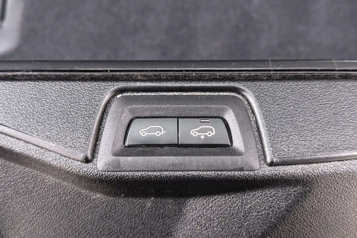 XDrive45e High Executive Memory Luchtvering Camera Privacy Glass
