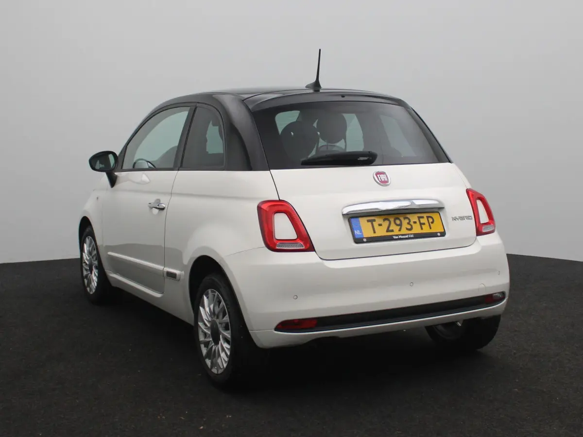 1.0 Hybrid Club | Apple Carplay/Android Auto | Cruise Control | Lichtmetalen Velgen | Airconditioning |