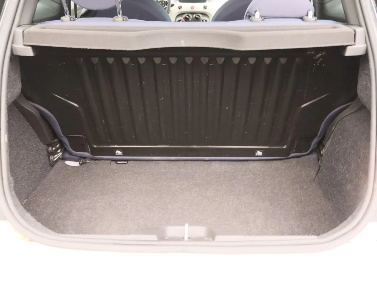 1.0 Hybrid Club | Apple Carplay/Android Auto | Cruise Control | Lichtmetalen Velgen | Airconditioning |