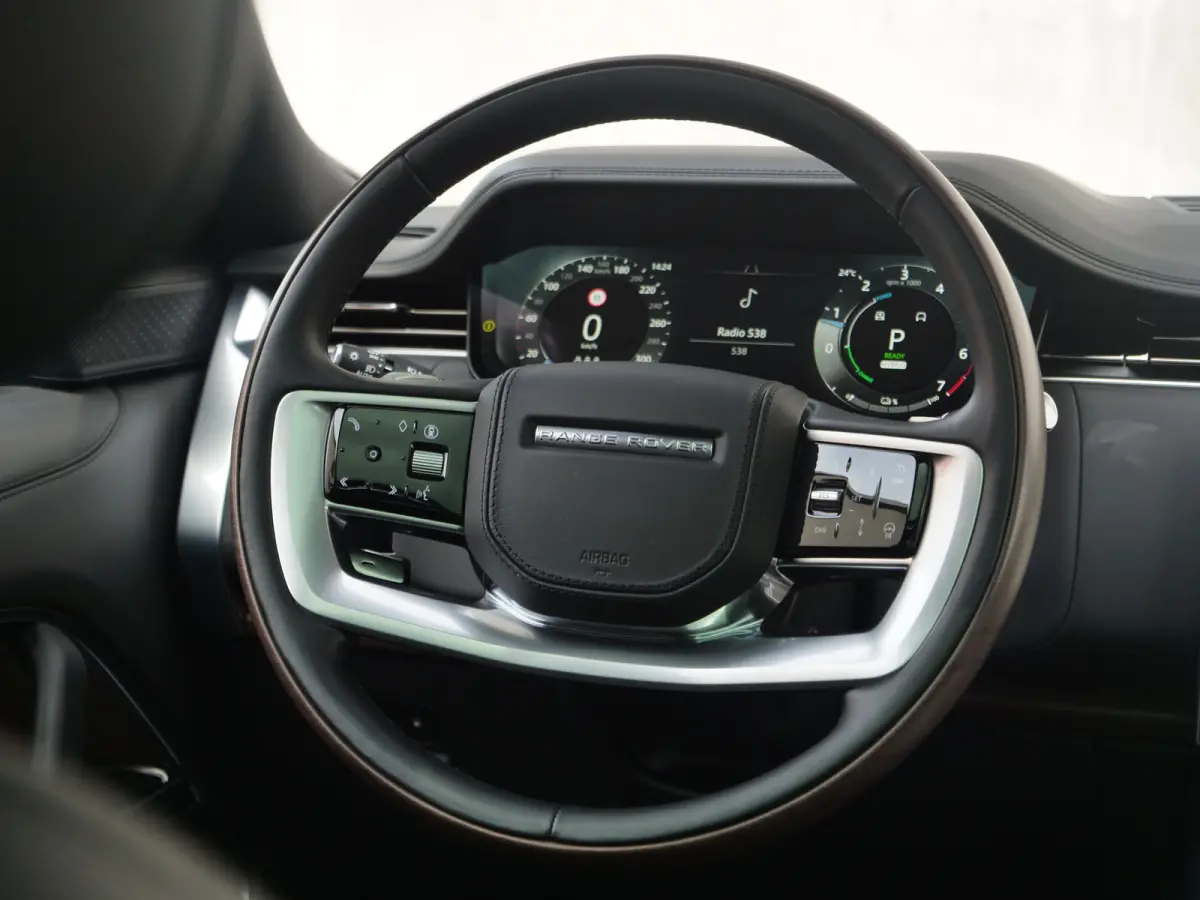3.0 P550e Autobiography | head-up | panorama | massage..