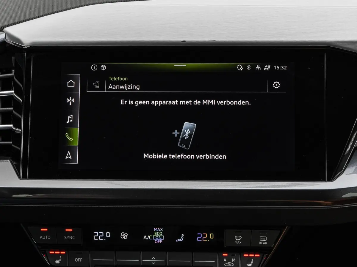 40 Launch edition S Competition 77 kWh | Trekhaak | HUD | Warmtepomp | ACC | Matrix LED | Leder | Keyless | Camera | Sonos audio | 20" | Dealeronderhouden