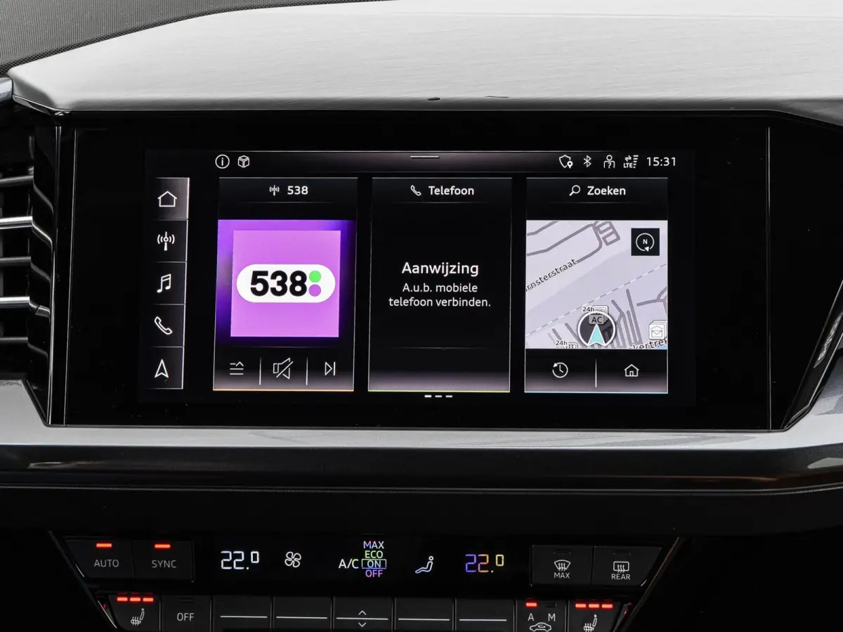 40 Launch edition S Competition 77 kWh | Trekhaak | HUD | Warmtepomp | ACC | Matrix LED | Leder | Keyless | Camera | Sonos audio | 20" | Dealeronderhouden