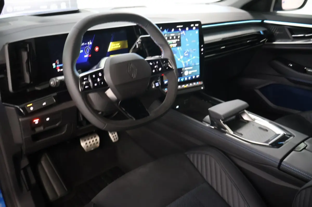 1.2 E-Tech full hybrid 200 espirit Alpine | BOMVOL!