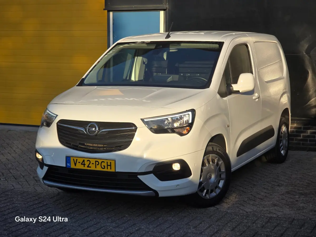 1.5D L1H1 Edition / AUT / Schuifdeur / Camera / F1 / Navi / Elek Pakket / Nette Staat