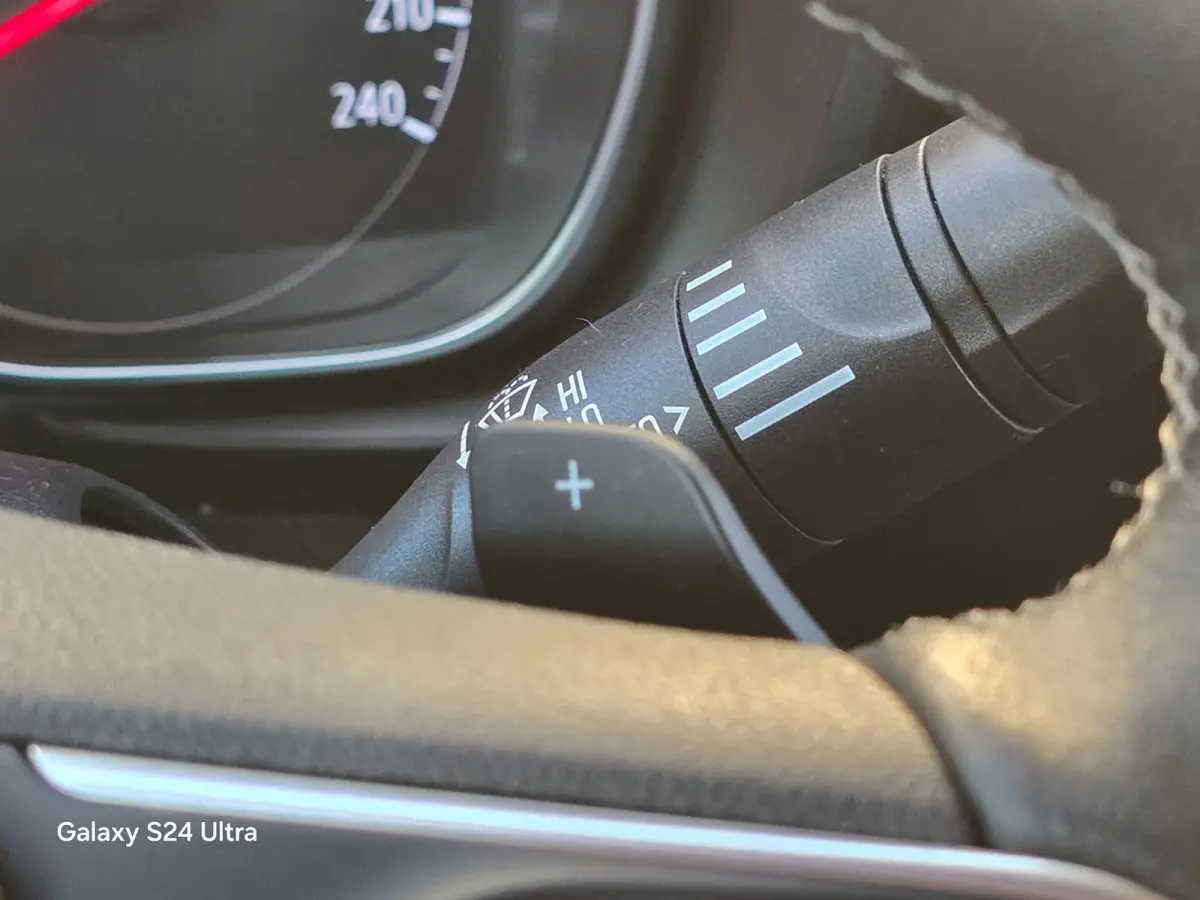 1.5D L1H1 Edition / AUT / Schuifdeur / Camera / F1 / Navi / Elek Pakket / Nette Staat