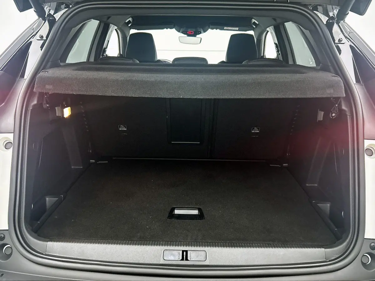 1.2 130pk GT Automaat | Elektrische Klep | Navigatie | Camera Voor + Achter | Keyless Entry/Start | 19"LMV | Full-LED | Stoelverwarming |