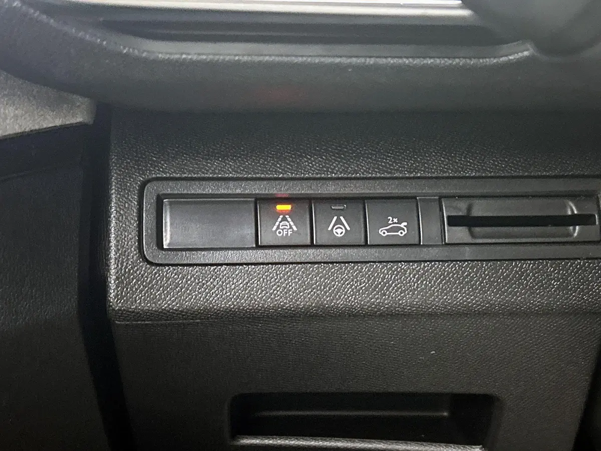 1.2 130pk GT Automaat | Elektrische Klep | Navigatie | Camera Voor + Achter | Keyless Entry/Start | 19"LMV | Full-LED | Stoelverwarming |