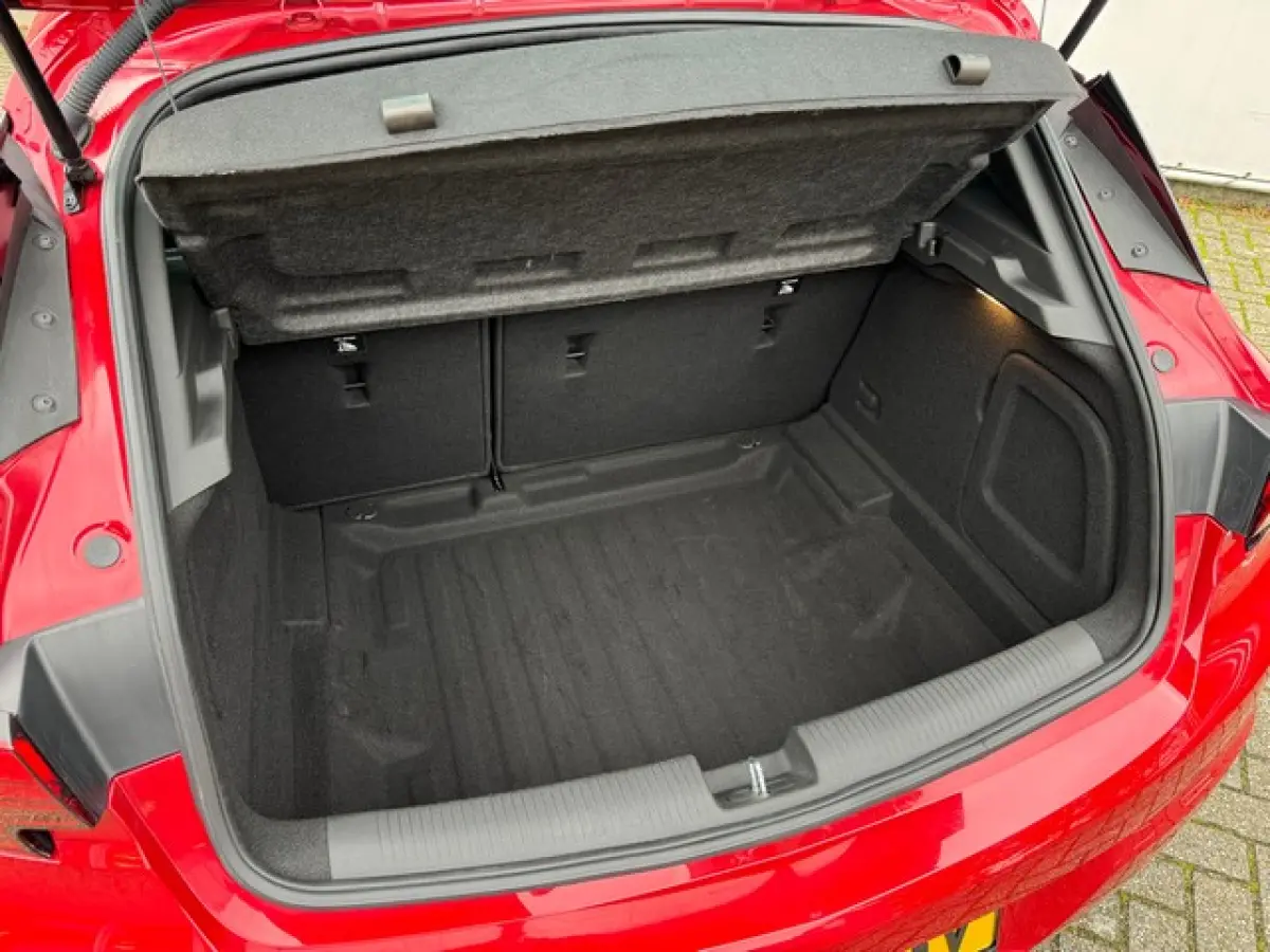 1.2 Turbo Edition 2020 met Navi/Camera, Trekhaak, Dodehoek, AGR