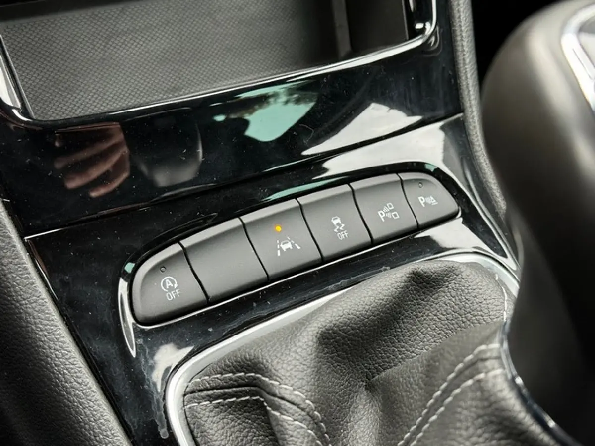 1.2 Turbo Edition 2020 met Navi/Camera, Trekhaak, Dodehoek, AGR