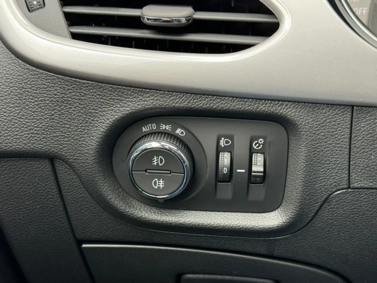 1.2 Turbo Edition 2020 met Navi/Camera, Trekhaak, Dodehoek, AGR