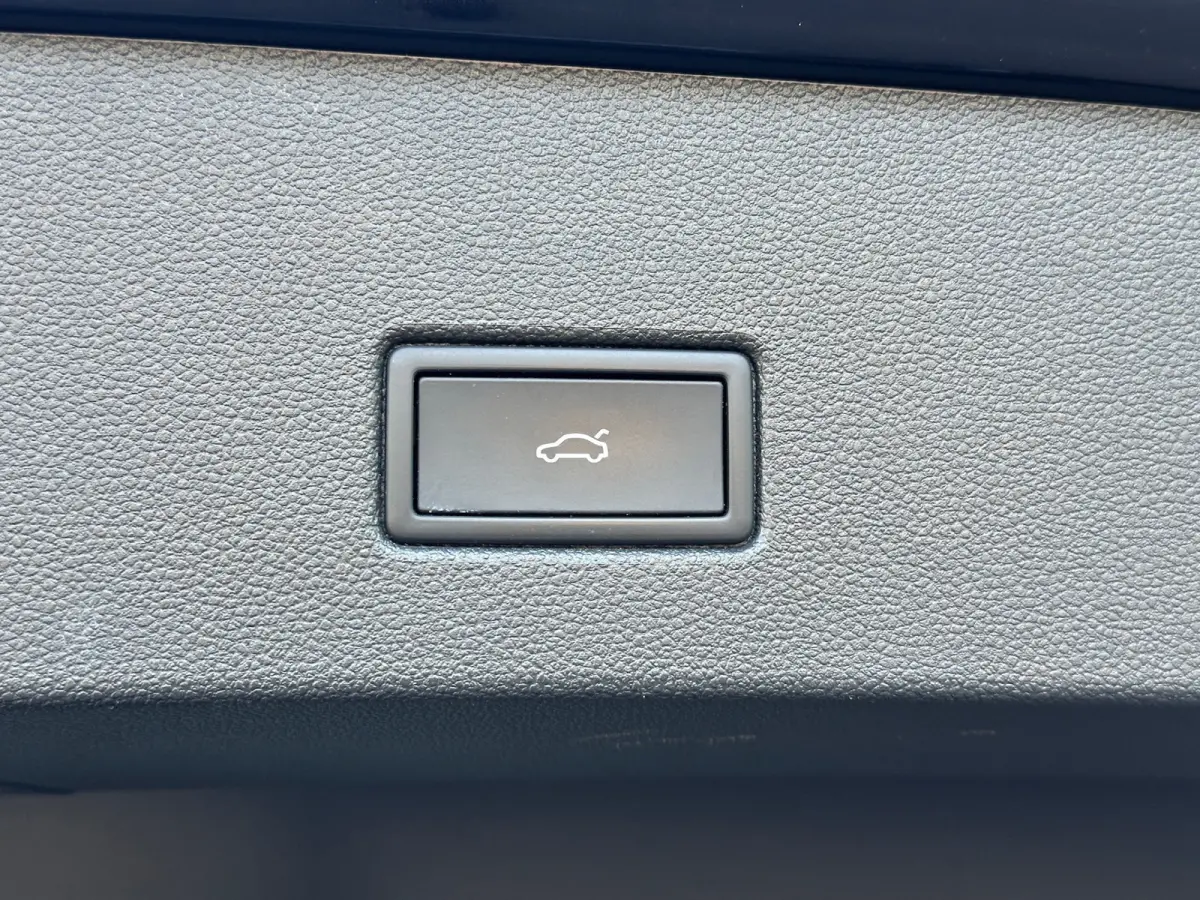1.5 TSI 150pk DSG R-Line | Camera | Keyless | Elek. Achterklep | Dode hoek | Rijklaar incl. 1 jaar Bovag garantie