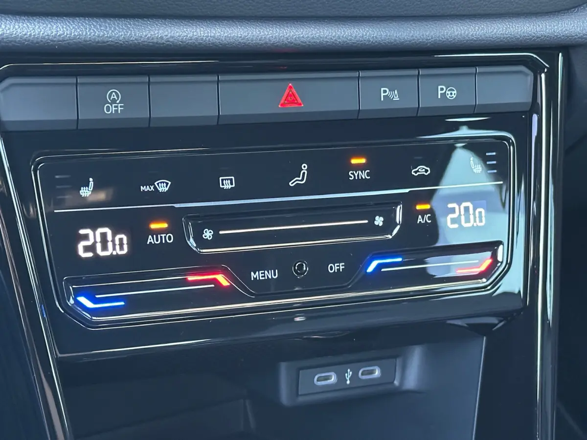 1.5 TSI 150pk DSG R-Line | Camera | Keyless | Elek. Achterklep | Dode hoek | Rijklaar incl. 1 jaar Bovag garantie