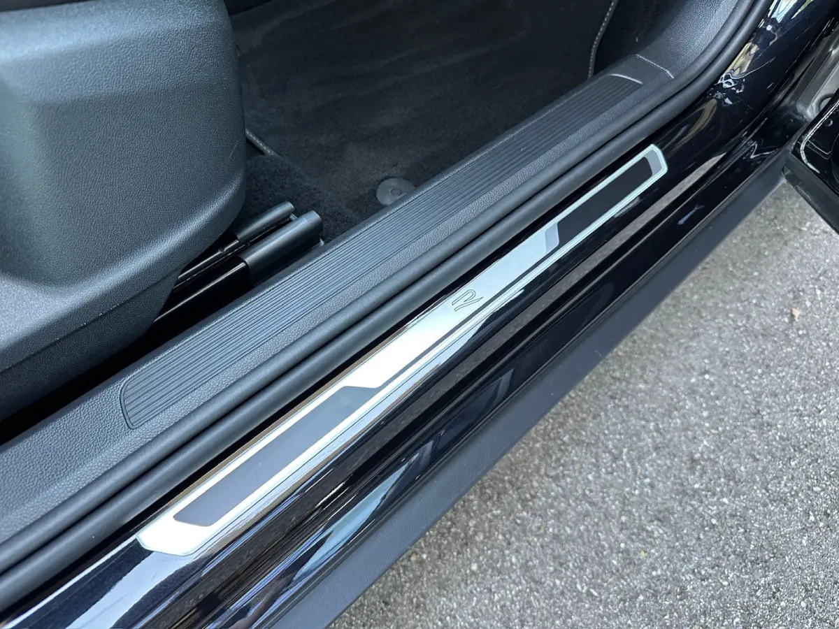 1.5 TSI 150pk DSG R-Line | Camera | Keyless | Elek. Achterklep | Dode hoek | Rijklaar incl. 1 jaar Bovag garantie