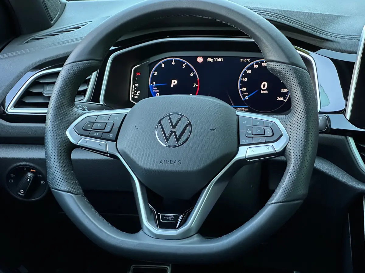 1.5 TSI 150pk DSG R-Line | Camera | Keyless | Elek. Achterklep | Dode hoek | Rijklaar incl. 1 jaar Bovag garantie