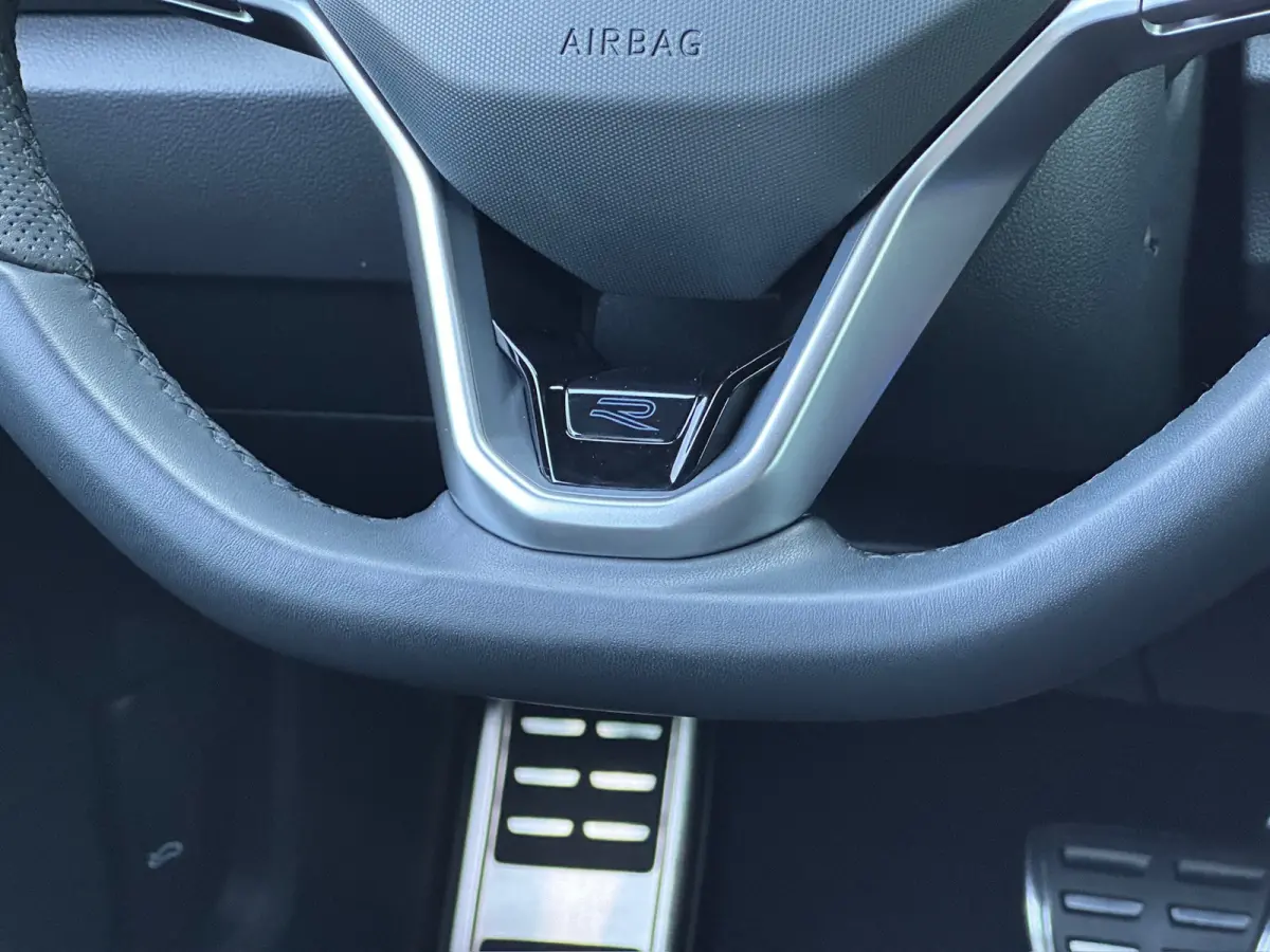 1.5 TSI 150pk DSG R-Line | Camera | Keyless | Elek. Achterklep | Dode hoek | Rijklaar incl. 1 jaar Bovag garantie