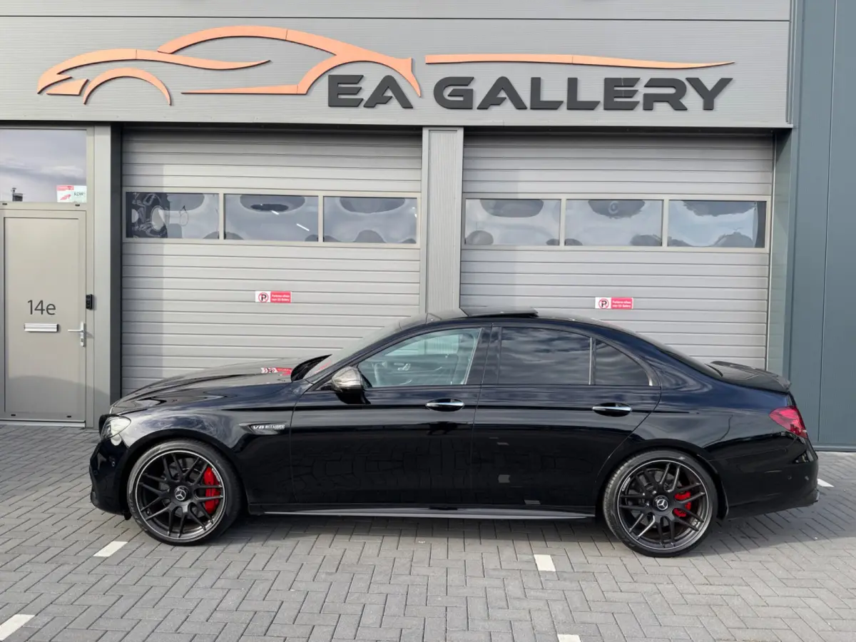 AMG E63 S 4MATIC+ Carbon Softclose BOMVOL