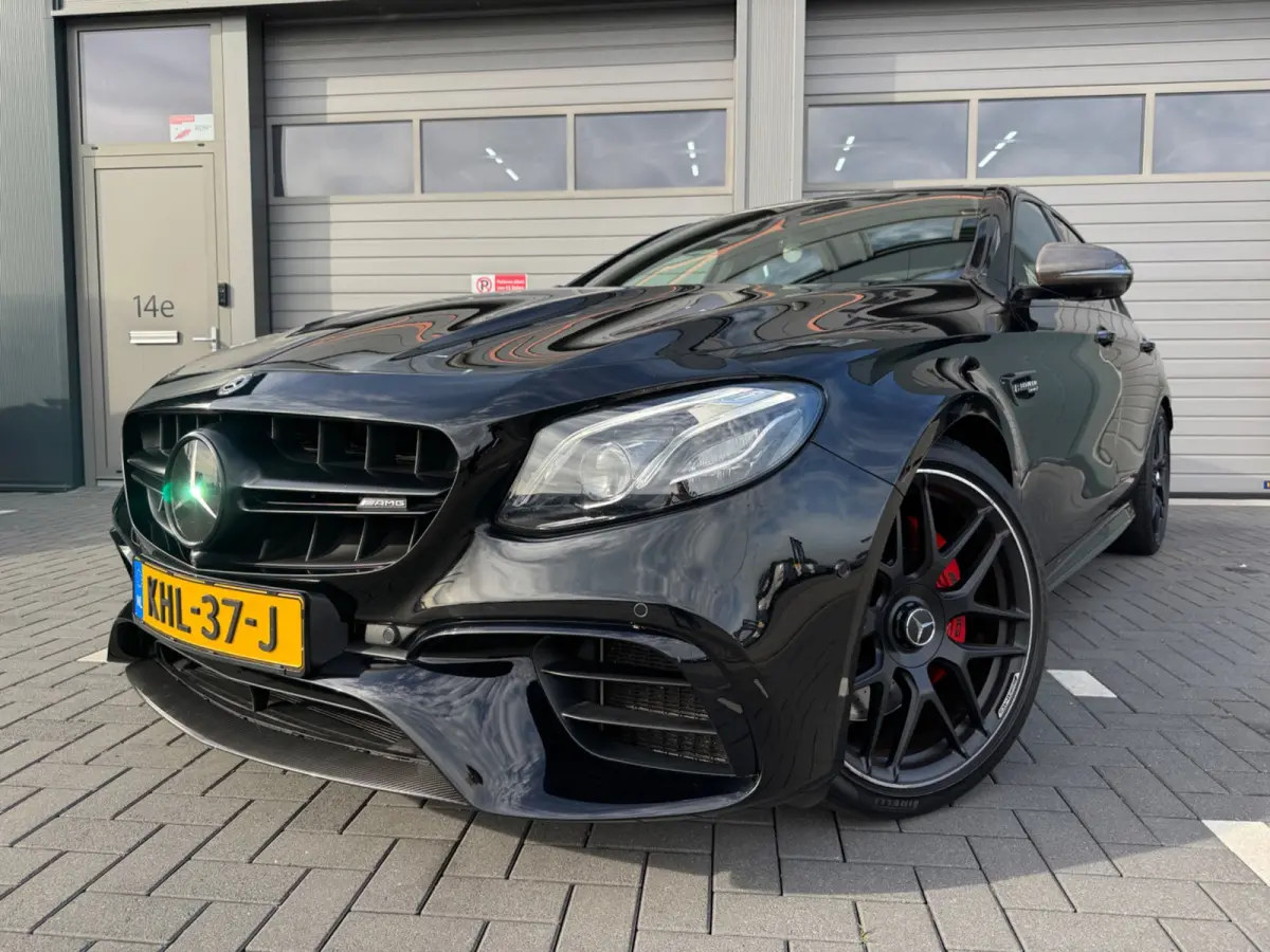 AMG E63 S 4MATIC+ Carbon Softclose BOMVOL