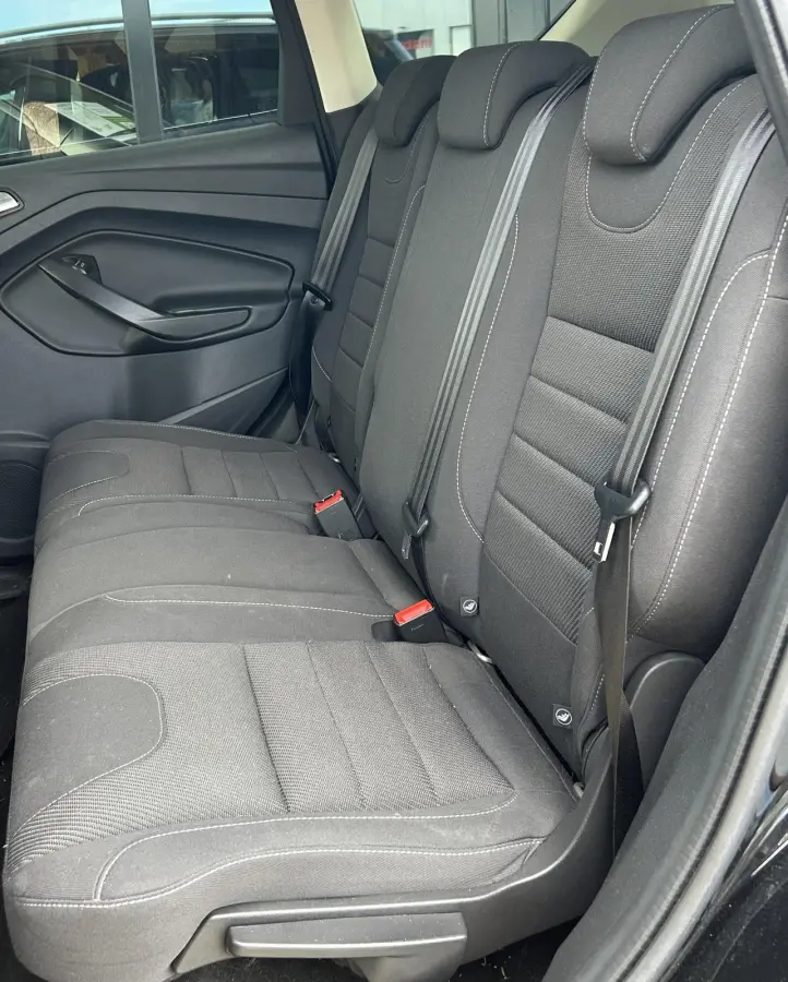 1.5 Titanium Styling Pack 150PK | Nette Staat! | Trekhaak | Parkeersensoren Voor en Achter | Navigatie | Stoelverwarming | Climate Control | 2 Sleutels | Voorruitverwarming | Cruise Control 