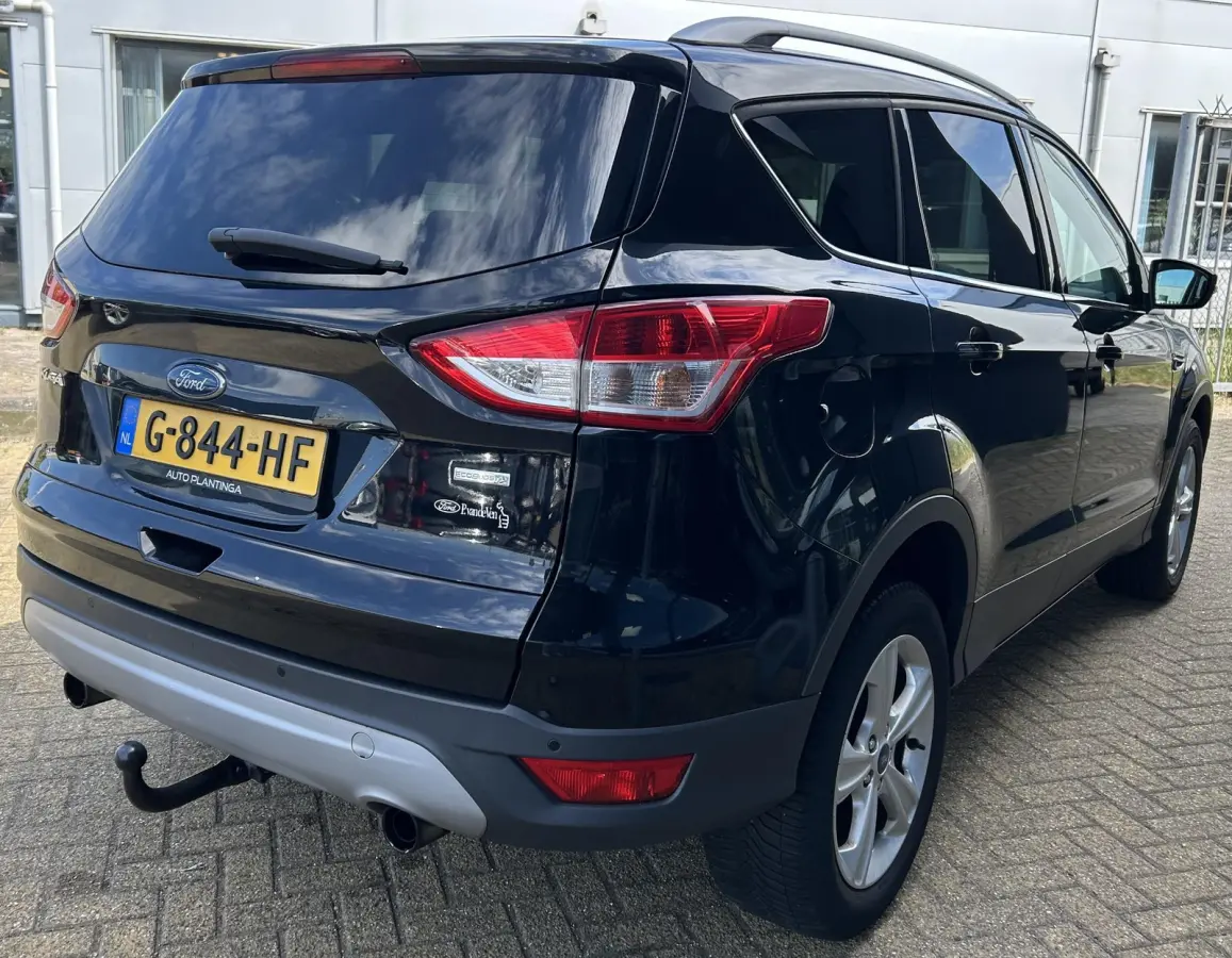 1.5 Titanium Styling Pack 150PK | Nette Staat! | Trekhaak | Parkeersensoren Voor en Achter | Navigatie | Stoelverwarming | Climate Control | 2 Sleutels | Voorruitverwarming | Cruise Control 
