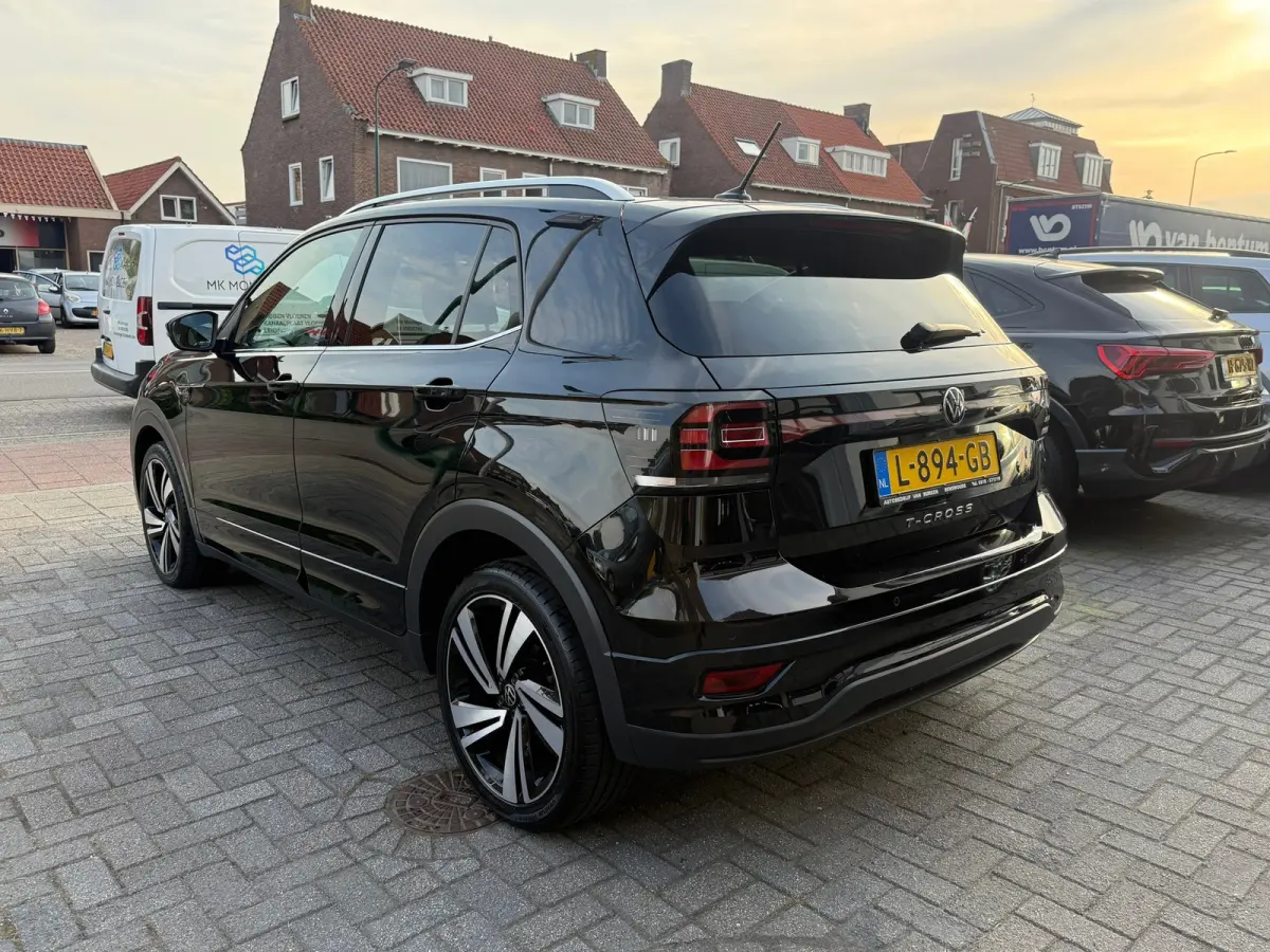 1.0 TSI 2x R-Line, Stoelverwarming,Apple Carplay/Android,Adaptieve Cruise control,Navigatie