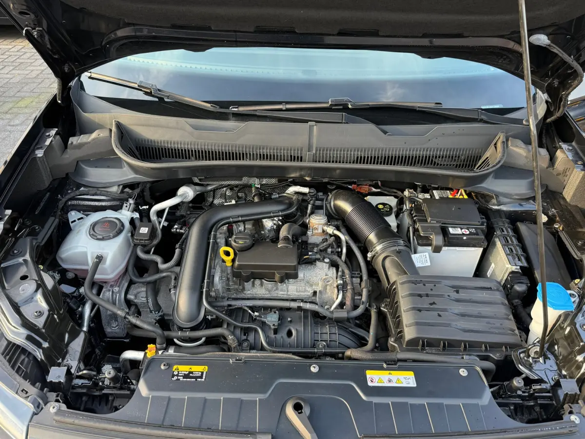 1.0 TSI 2x R-Line, Stoelverwarming,Apple Carplay/Android,Adaptieve Cruise control,Navigatie