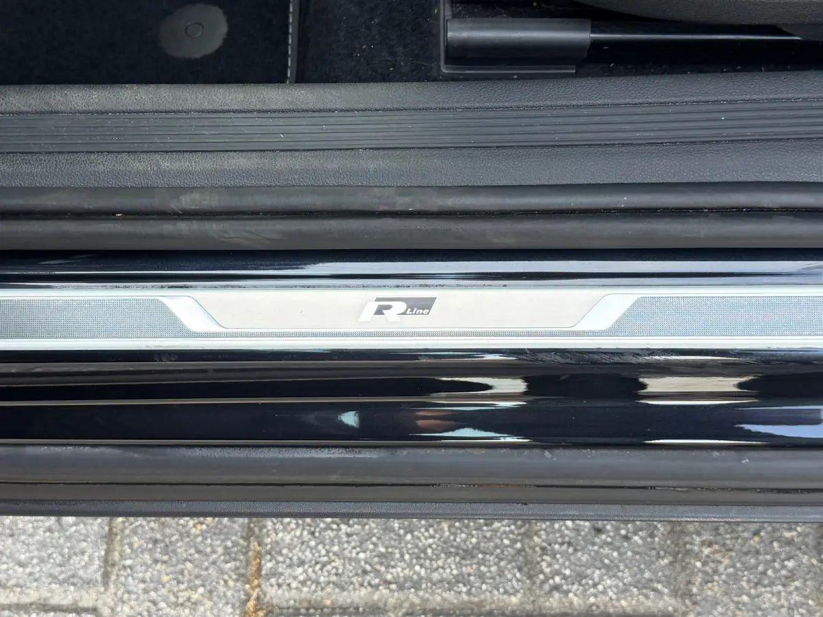 1.0 TSI 2x R-Line, Stoelverwarming,Apple Carplay/Android,Adaptieve Cruise control,Navigatie