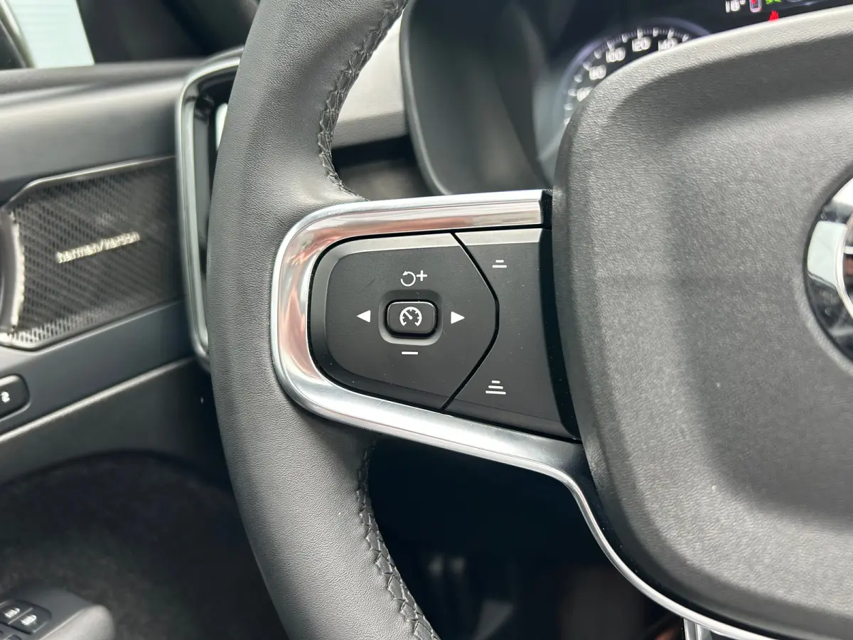 1.5 T4 Plug-in hybrid Ultimate Dark | Pano | Memory | Harman/Kardon | Pilot Assist | Stoel & stuurverwarming |