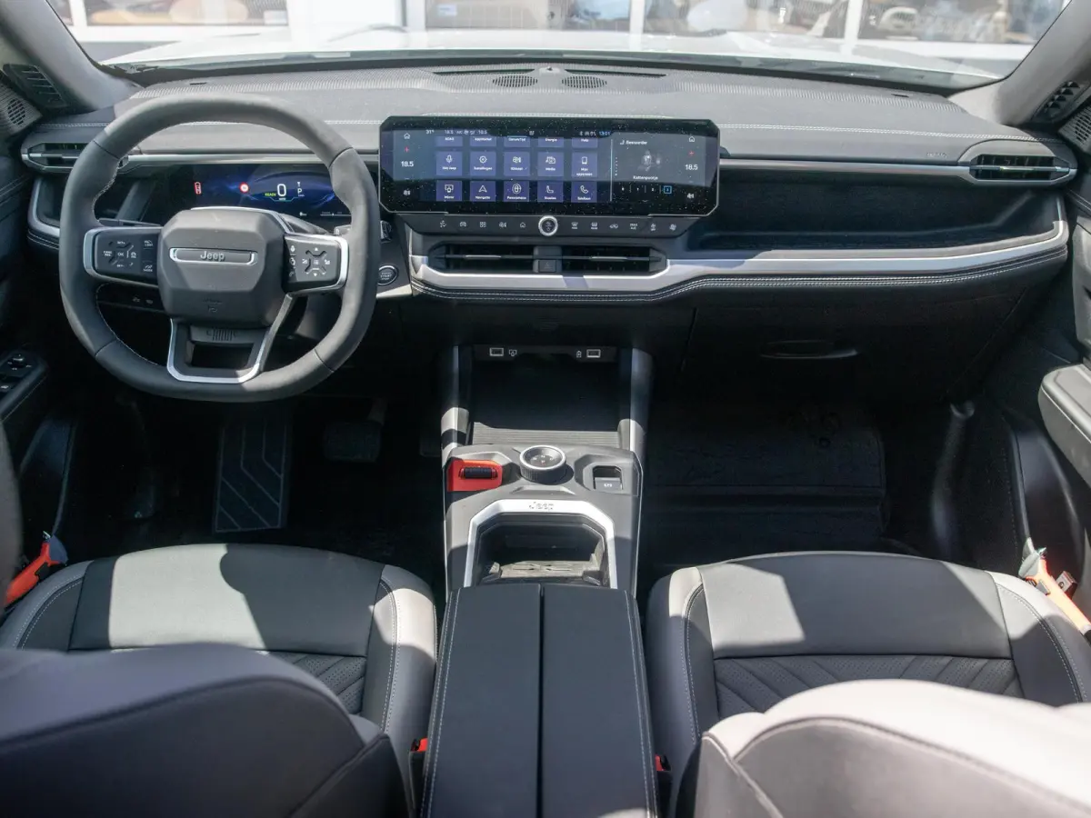 First Edition 74 kWh | Adapt. Cruise | Camera | Carplay | 20" | Elektr. A-Klep | Navi | Winter Pack | Schuif/Kanteldak | Premium Pack | Conv. Pack | Warmtepomp
