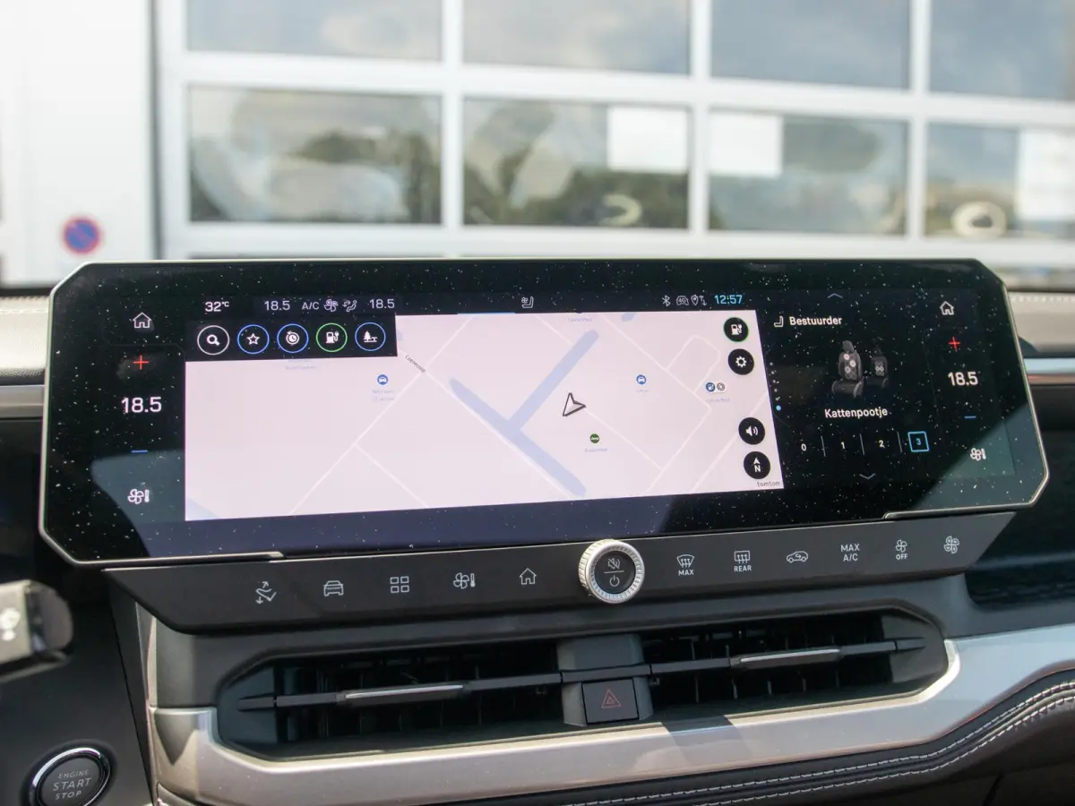 First Edition 74 kWh | Adapt. Cruise | Camera | Carplay | 20" | Elektr. A-Klep | Navi | Winter Pack | Schuif/Kanteldak | Premium Pack | Conv. Pack | Warmtepomp