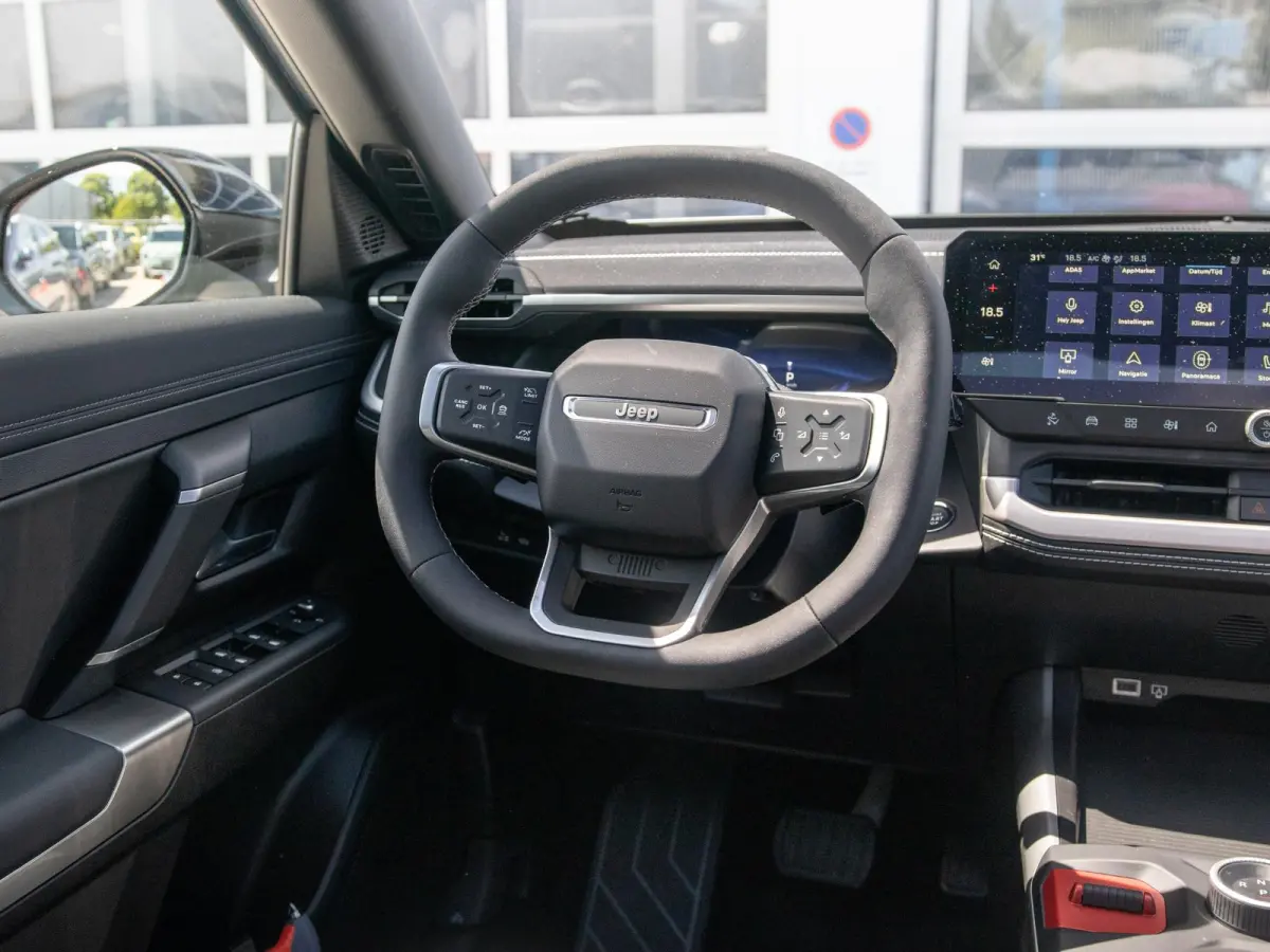 First Edition 74 kWh | Adapt. Cruise | Camera | Carplay | 20" | Elektr. A-Klep | Navi | Winter Pack | Schuif/Kanteldak | Premium Pack | Conv. Pack | Warmtepomp