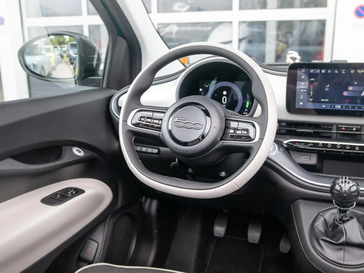 Hybrid La Prima Cabrio | Clima | LED | PDC | JBL Premium Audio | 17" | Camera | Canneloni Ivory/Piombo interieur