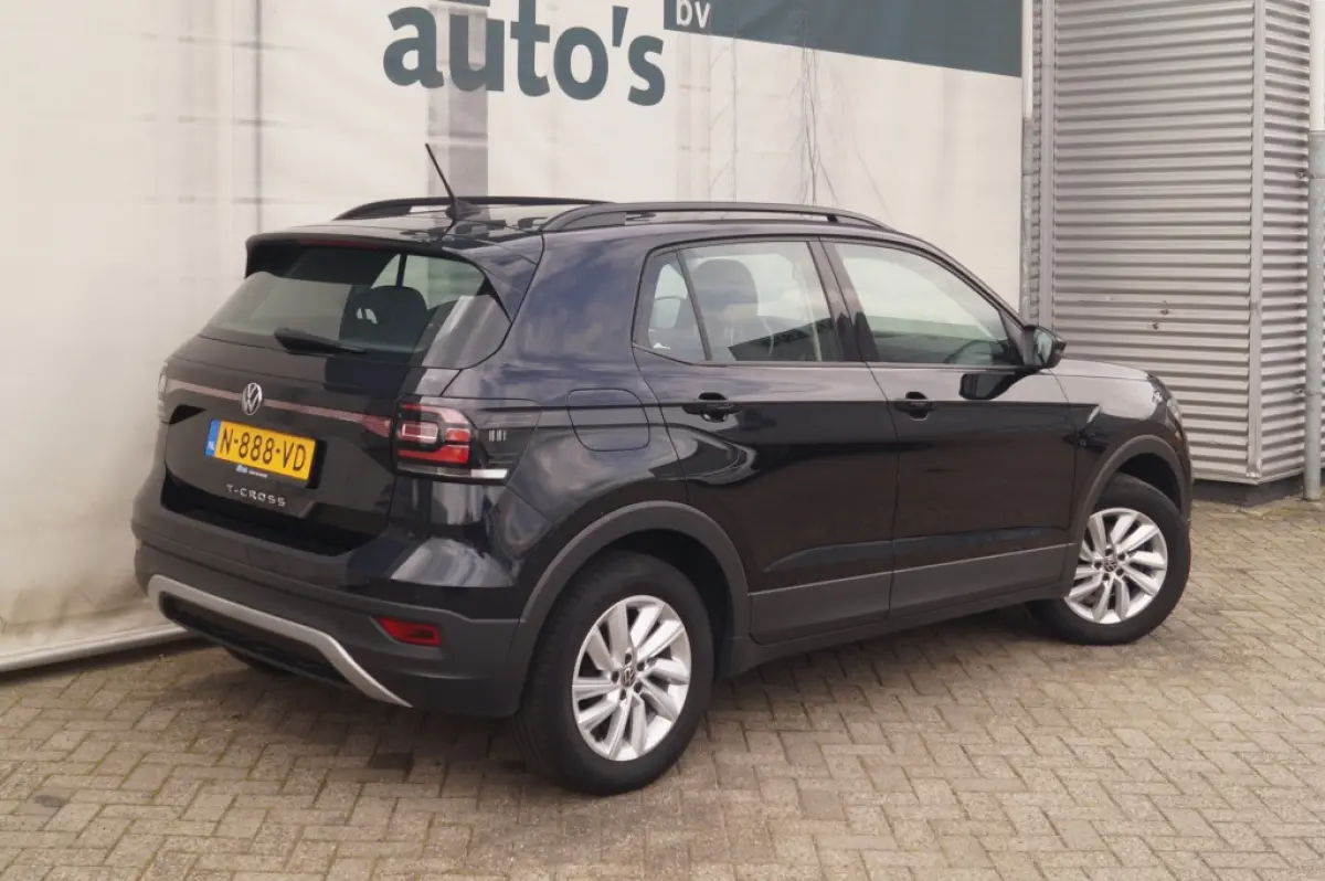 1.0 TSI Life -NAVI-PDC-AIRCO-DAB-CARPLAY-