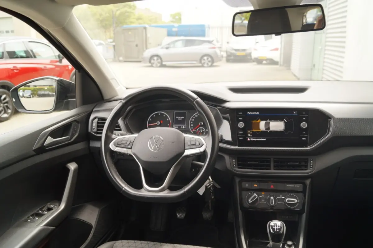 1.0 TSI Life -NAVI-PDC-AIRCO-DAB-CARPLAY-