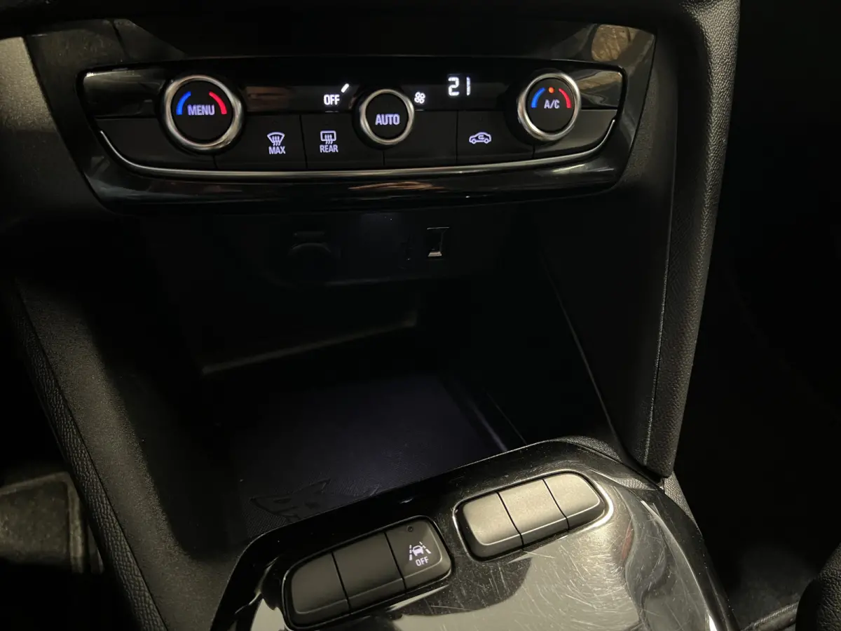 Elegance 50 kWh | SoH 98.1% | Android Auto/Apple Carplay | Lichtmetalen Velgen 16" | Cruise Control | DAB | Airco |
