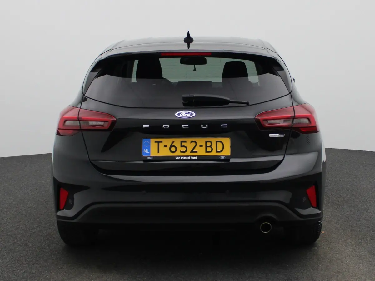 1.0 EcoBoost Hybrid Titanium | Climate Control | Cruise Control | Navigatie | Parkeersensoren V + A | Lichtmetalen Velgen | Apple Carplay/ Android Auto |
