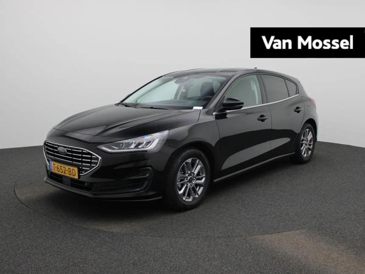 1.0 EcoBoost Hybrid Titanium | Climate Control | Cruise Control | Navigatie | Parkeersensoren V + A | Lichtmetalen Velgen | Apple Carplay/ Android Auto |