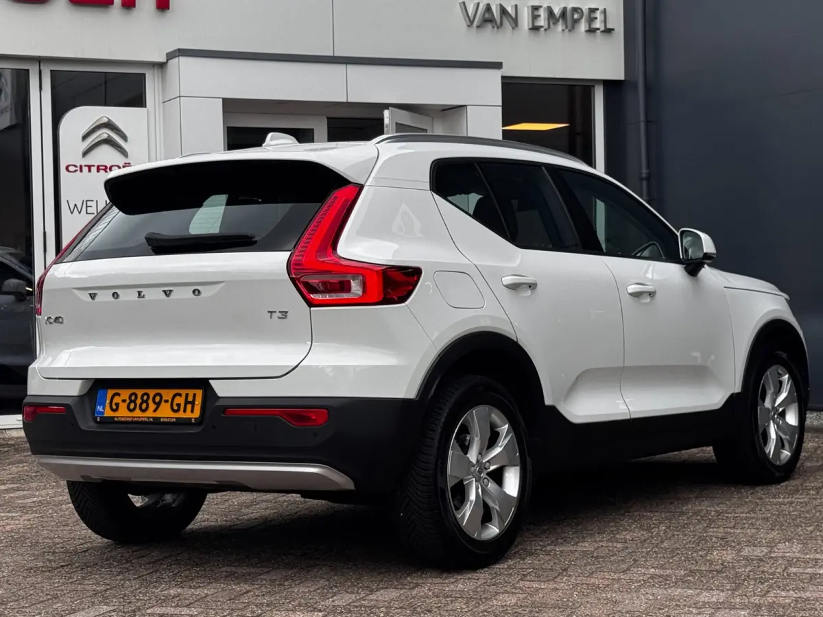 1.5 T3 Momentum Pro | NL-Auto | Elek. Achterklep | Parkeersensoren | Navigatie