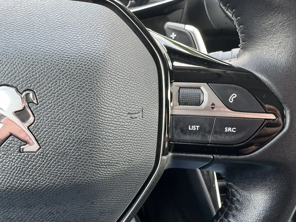 1.2 PureTech Allure Automaat Led Panorama 360 Camera Trekhaak afn. Carplay Cruise