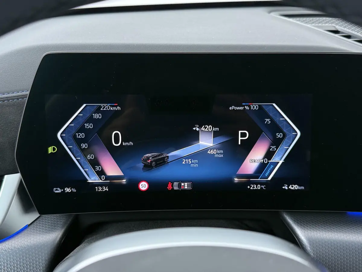 eDrive20 67 kWh M Sport Edition | SoH 100% | Comfort Access | Elektrisch bediende stoel | Massage | Panoramadak | Adaptive Cruise |