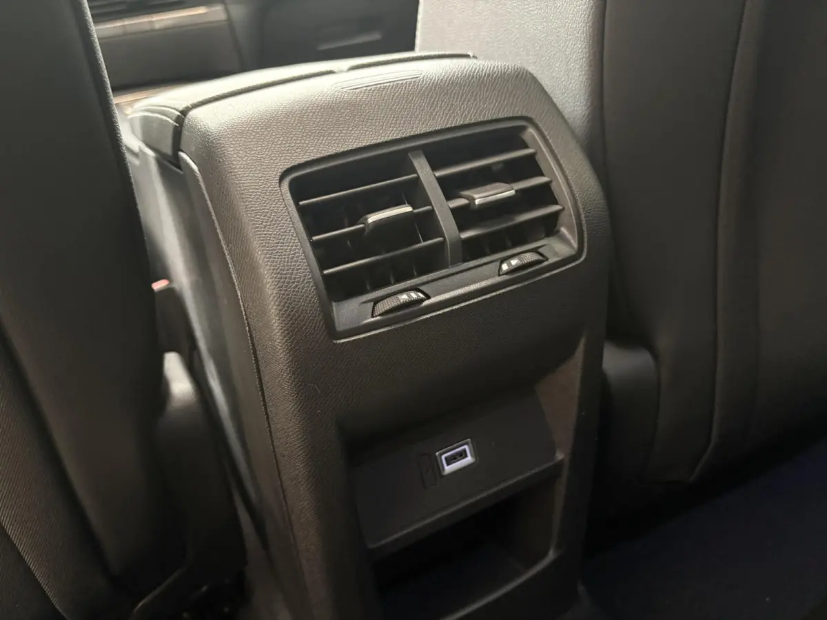 1.6 Turbo Plug In Hybrid Ultimate Levering per september