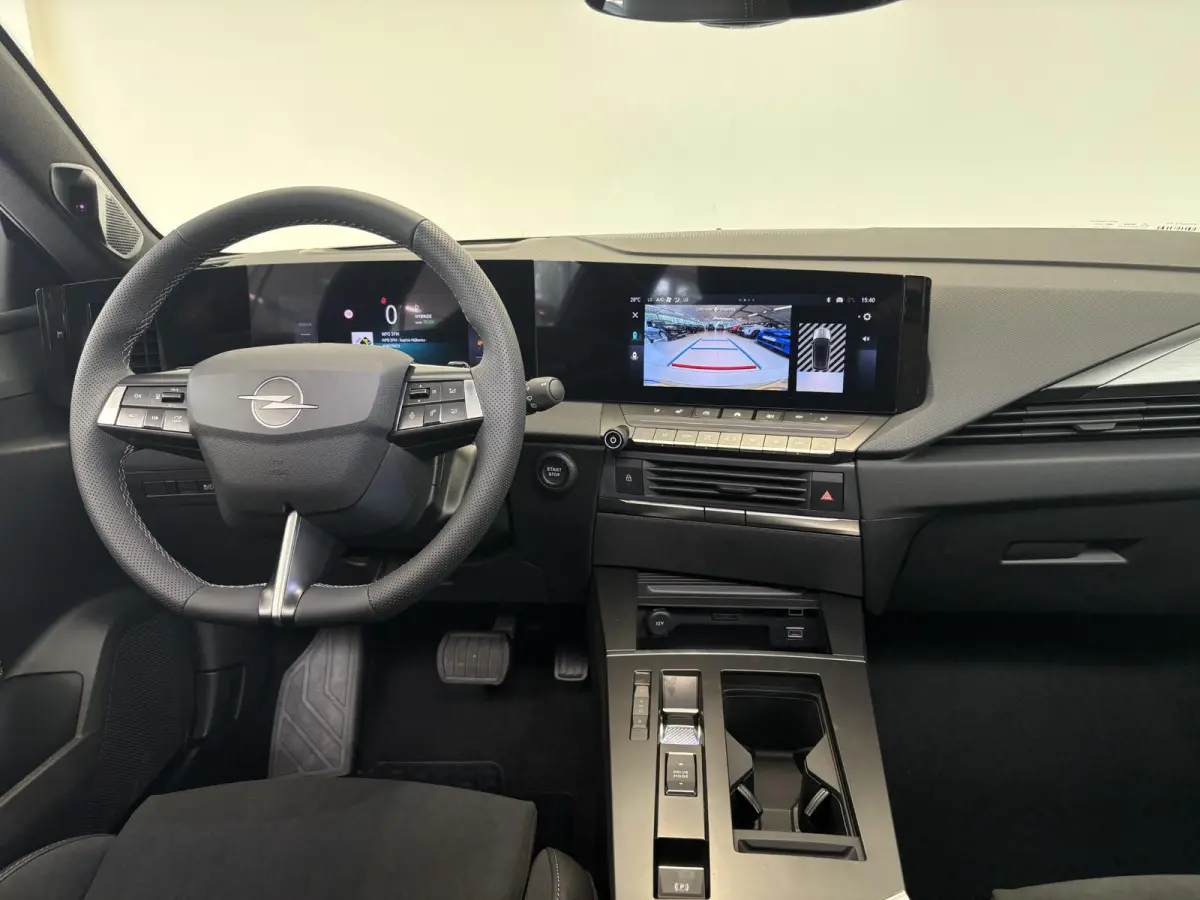 1.6 Turbo Plug In Hybrid Ultimate Levering per september