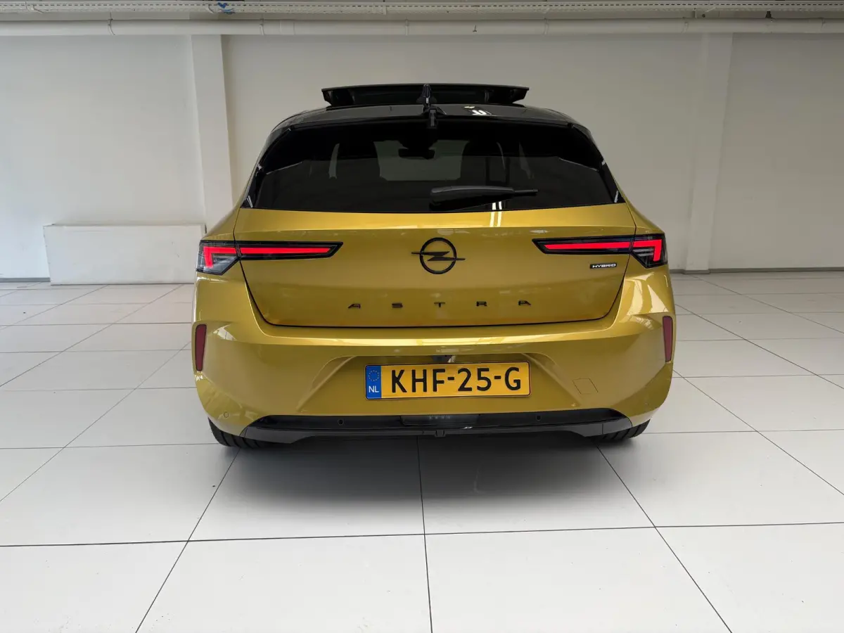 1.6 Turbo Plug In Hybrid Ultimate Levering per september