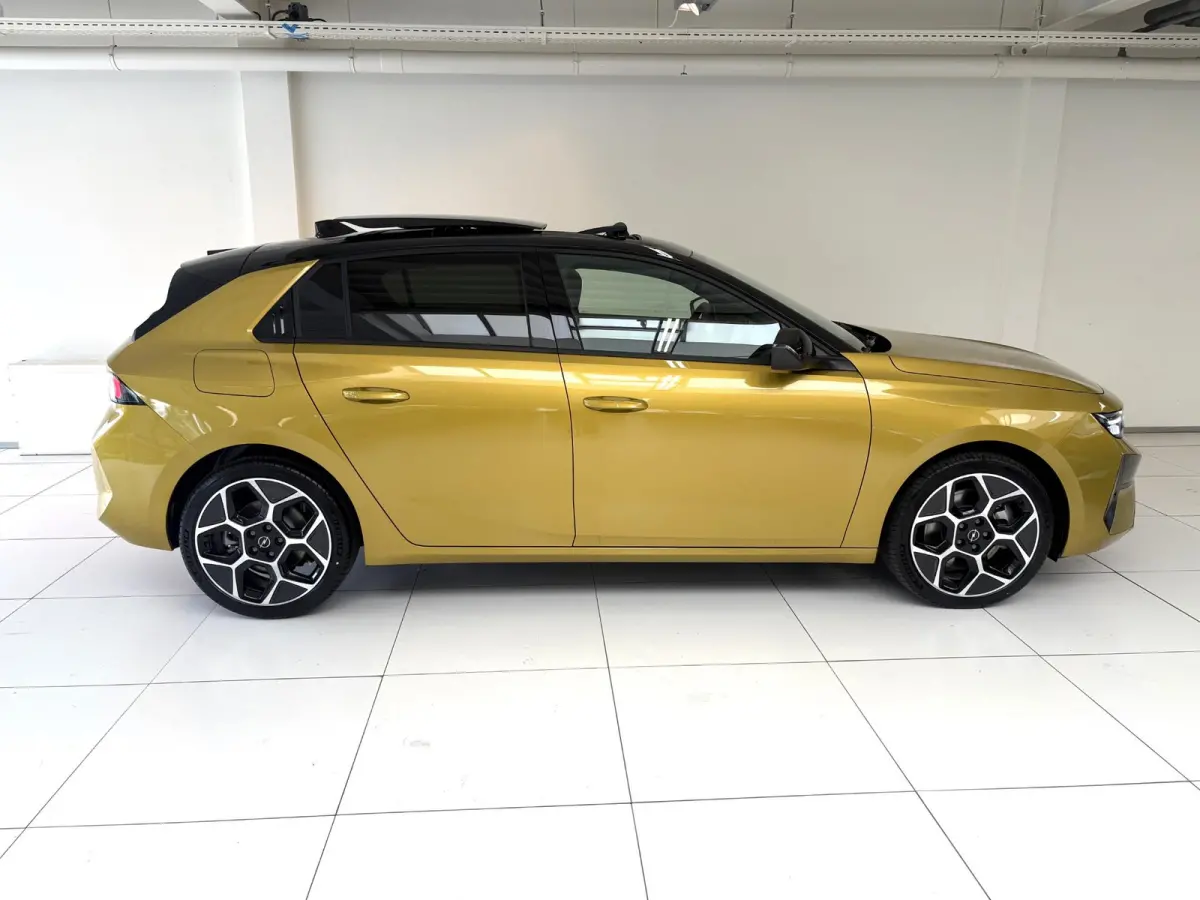 1.6 Turbo Plug In Hybrid Ultimate Levering per september