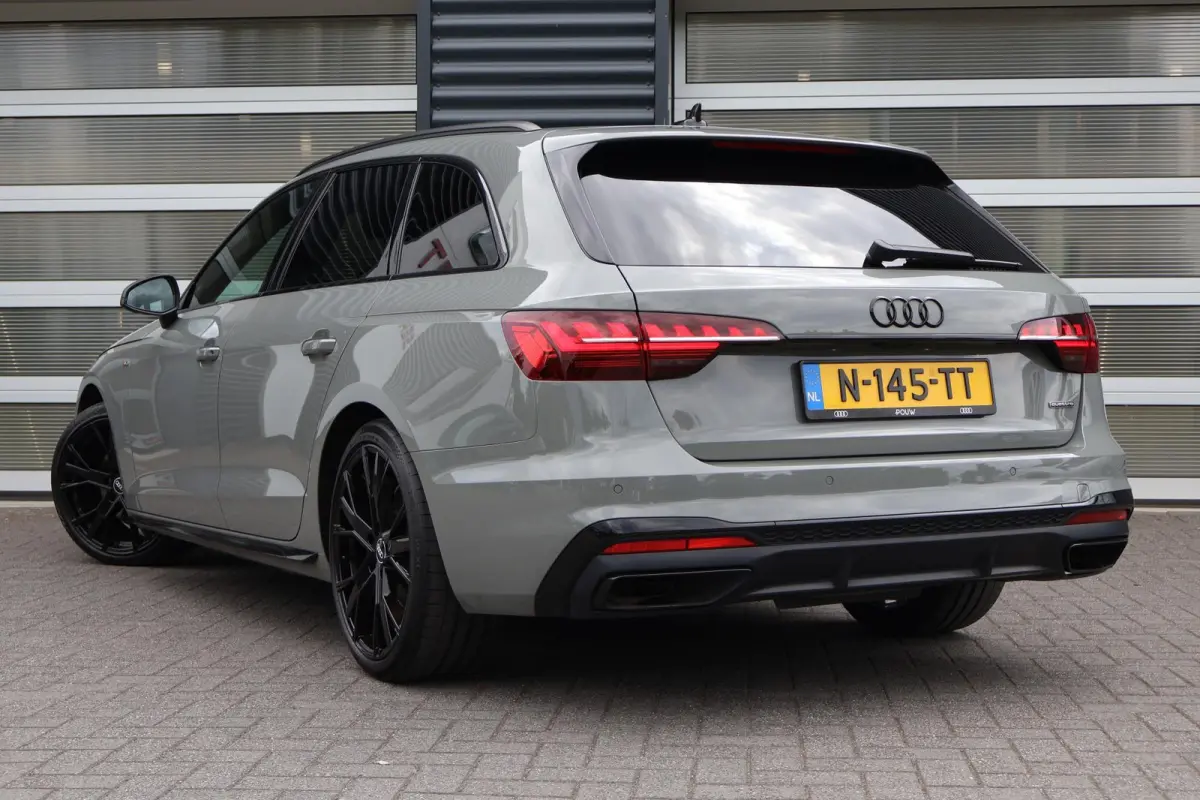40 TFSI 204pk quattro S edition Competition | Elek. Sportstoelen | Audi-SOUND | Privacy Glas | Apple Carplay & Android Auto | Parkeersensoren | Sportonderstel | 19" Velgen