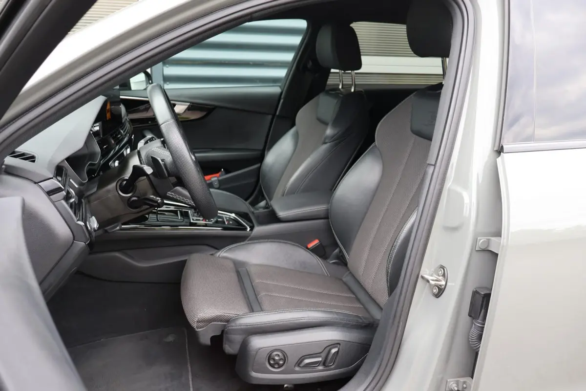 40 TFSI 204pk quattro S edition Competition | Elek. Sportstoelen | Audi-SOUND | Privacy Glas | Apple Carplay & Android Auto | Parkeersensoren | Sportonderstel | 19" Velgen