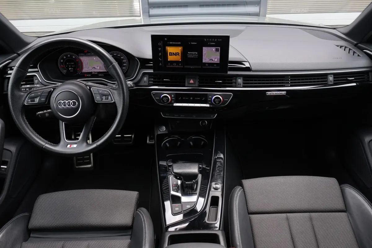 40 TFSI 204pk quattro S edition Competition | Elek. Sportstoelen | Audi-SOUND | Privacy Glas | Apple Carplay & Android Auto | Parkeersensoren | Sportonderstel | 19" Velgen