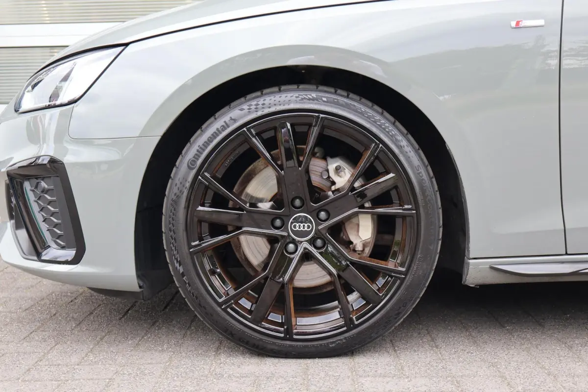40 TFSI 204pk quattro S edition Competition | Elek. Sportstoelen | Audi-SOUND | Privacy Glas | Apple Carplay & Android Auto | Parkeersensoren | Sportonderstel | 19" Velgen